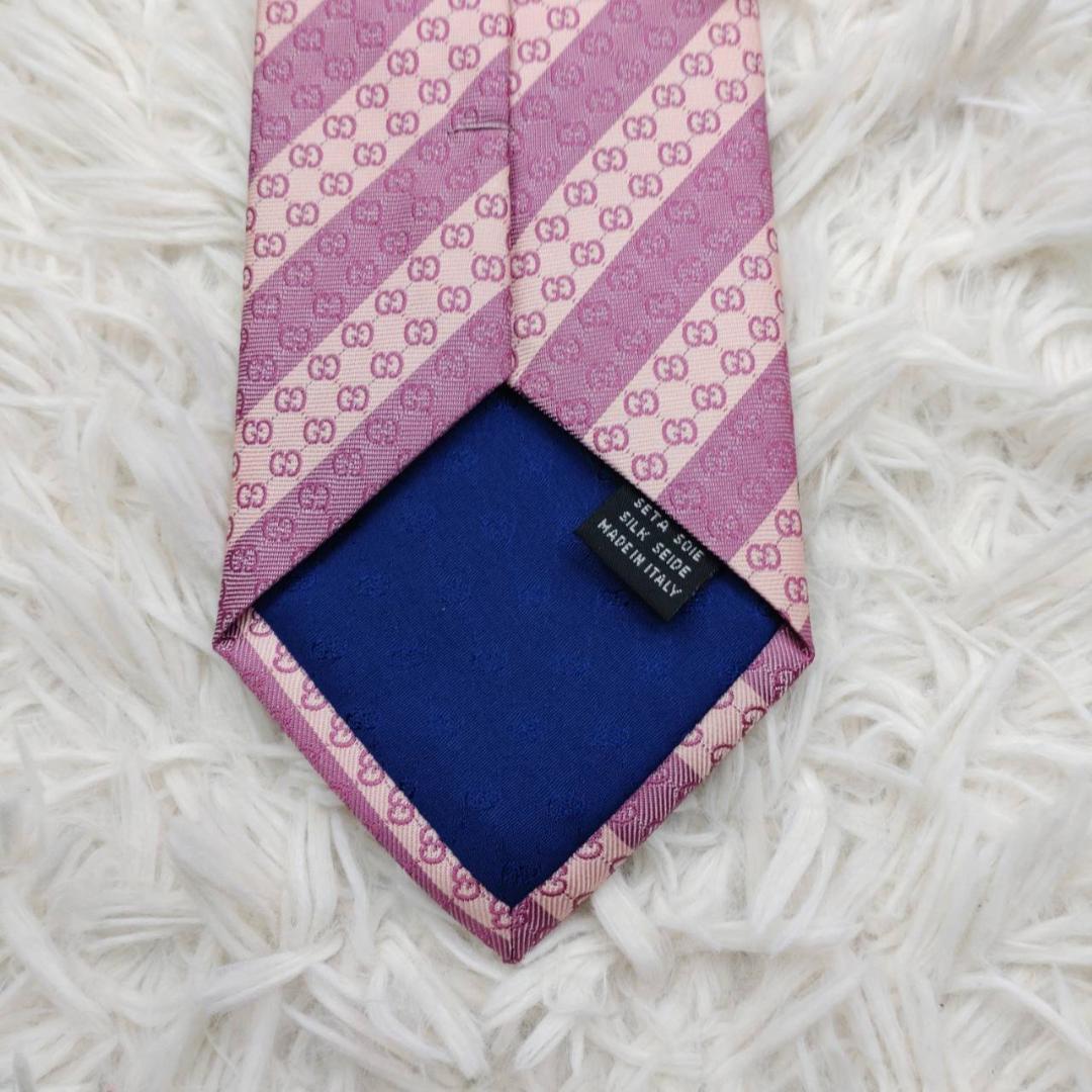 【美品】 グッチ 高級シルクネクタイ ストライプ柄 スモーキーピンク