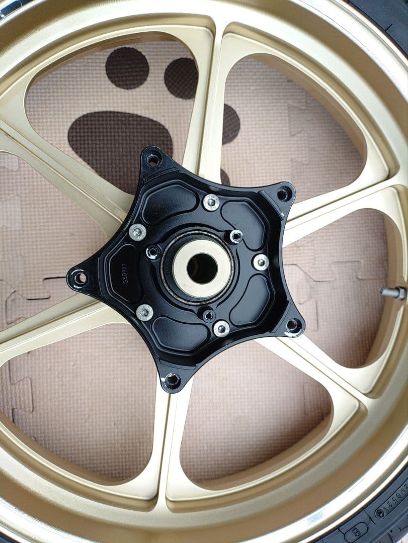 Z900RS ゲイルスピード ホイール