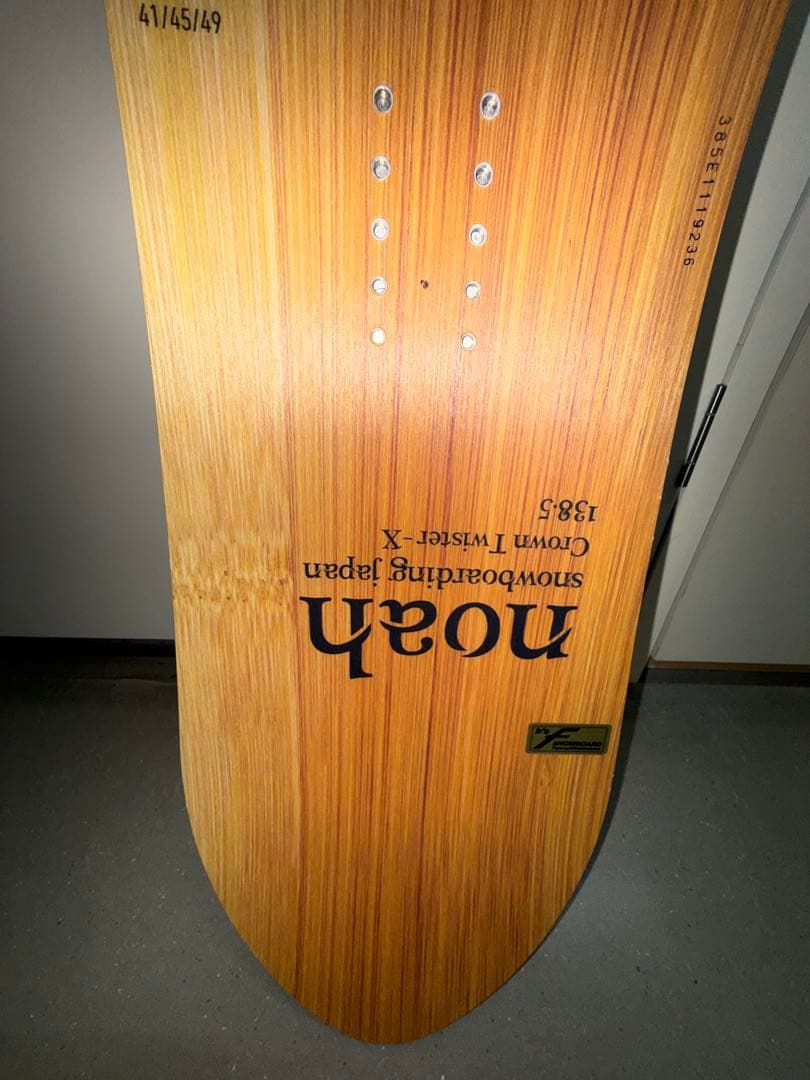 noah Crown Twister-X スノーボード 138.5cm