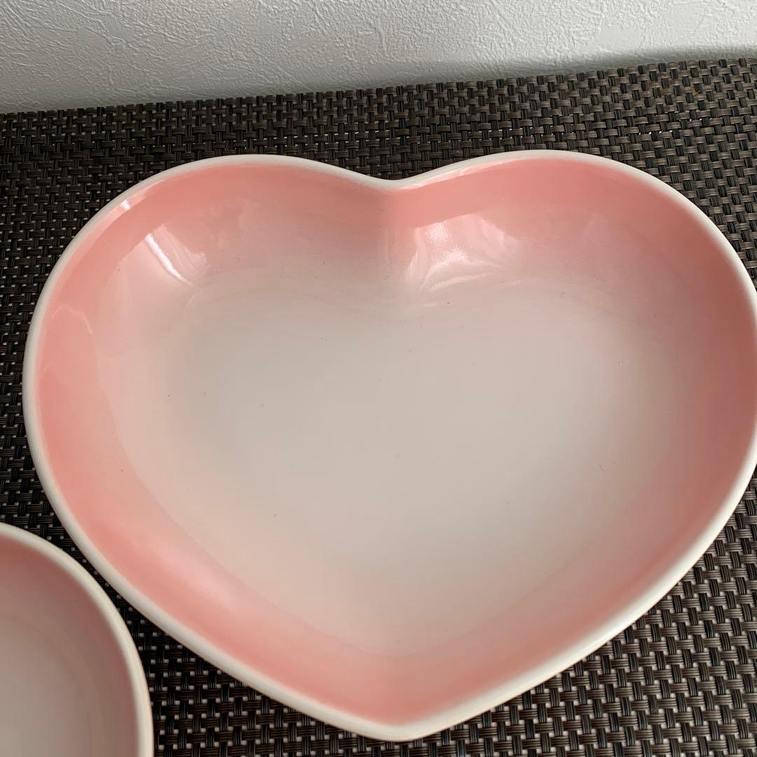 ルクルーゼ　パウダーピンク　ハートプレート&ディッシュセット♪