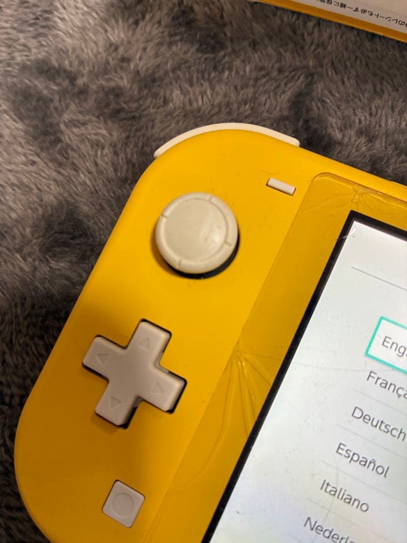 任天堂SwitchLight yellow