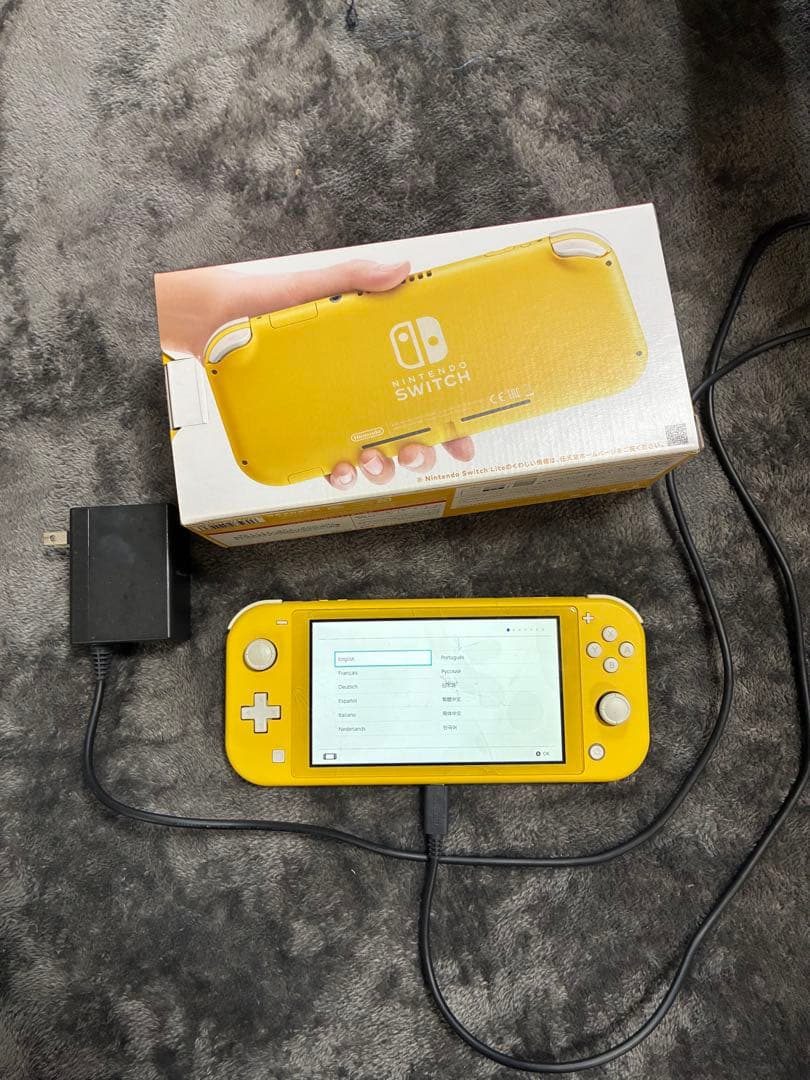 任天堂SwitchLight yellow