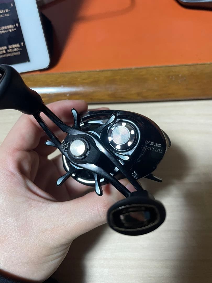 シマノ アルデバランBFSリミテッド 左巻き 美品