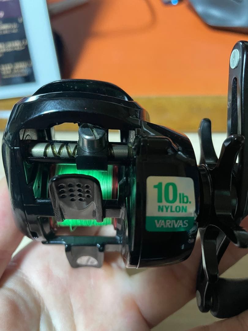 シマノ アルデバランBFSリミテッド 左巻き 美品