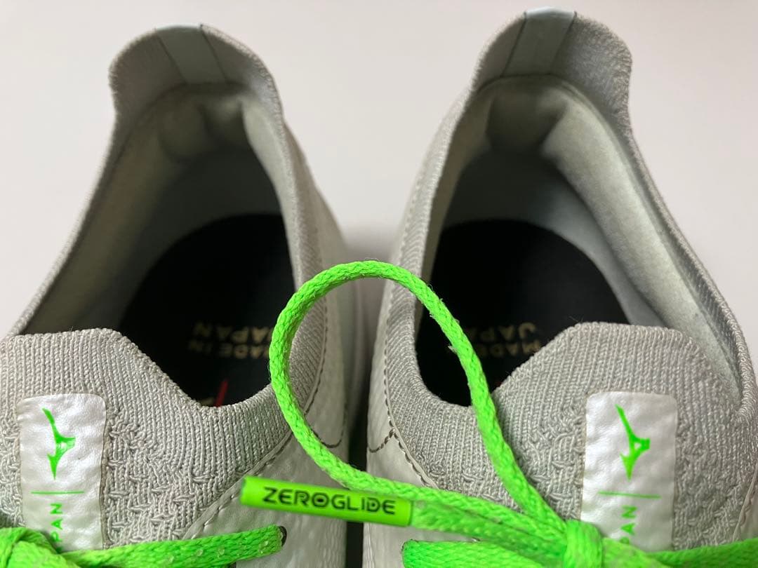 モレリアネオ4β トレーニングシューズ ターフ用 ホワイト/グリーン27.5