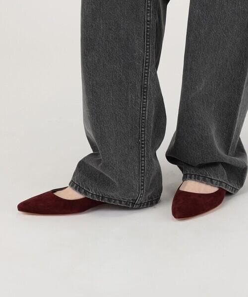 マノロブラニク BBFLAT スウェードレザーポインテッドトゥフラットシューズ