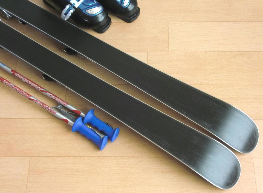 ■■送料無料■CARVING■子供用スキー4点セット■板130/靴22■