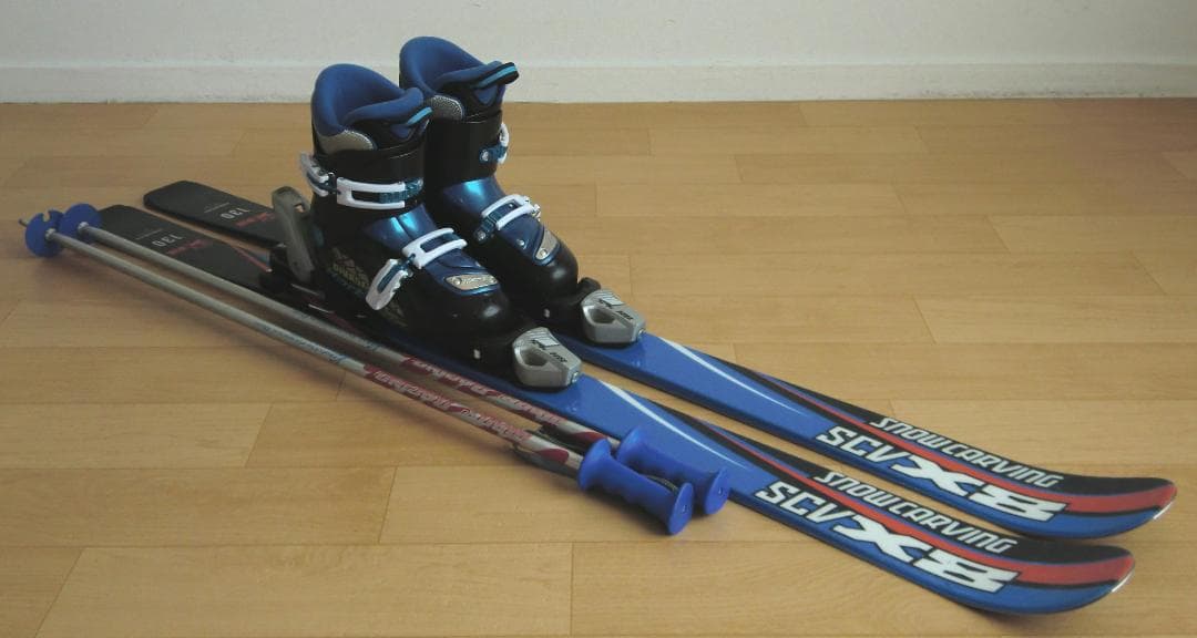 ■■送料無料■CARVING■子供用スキー4点セット■板130/靴22■