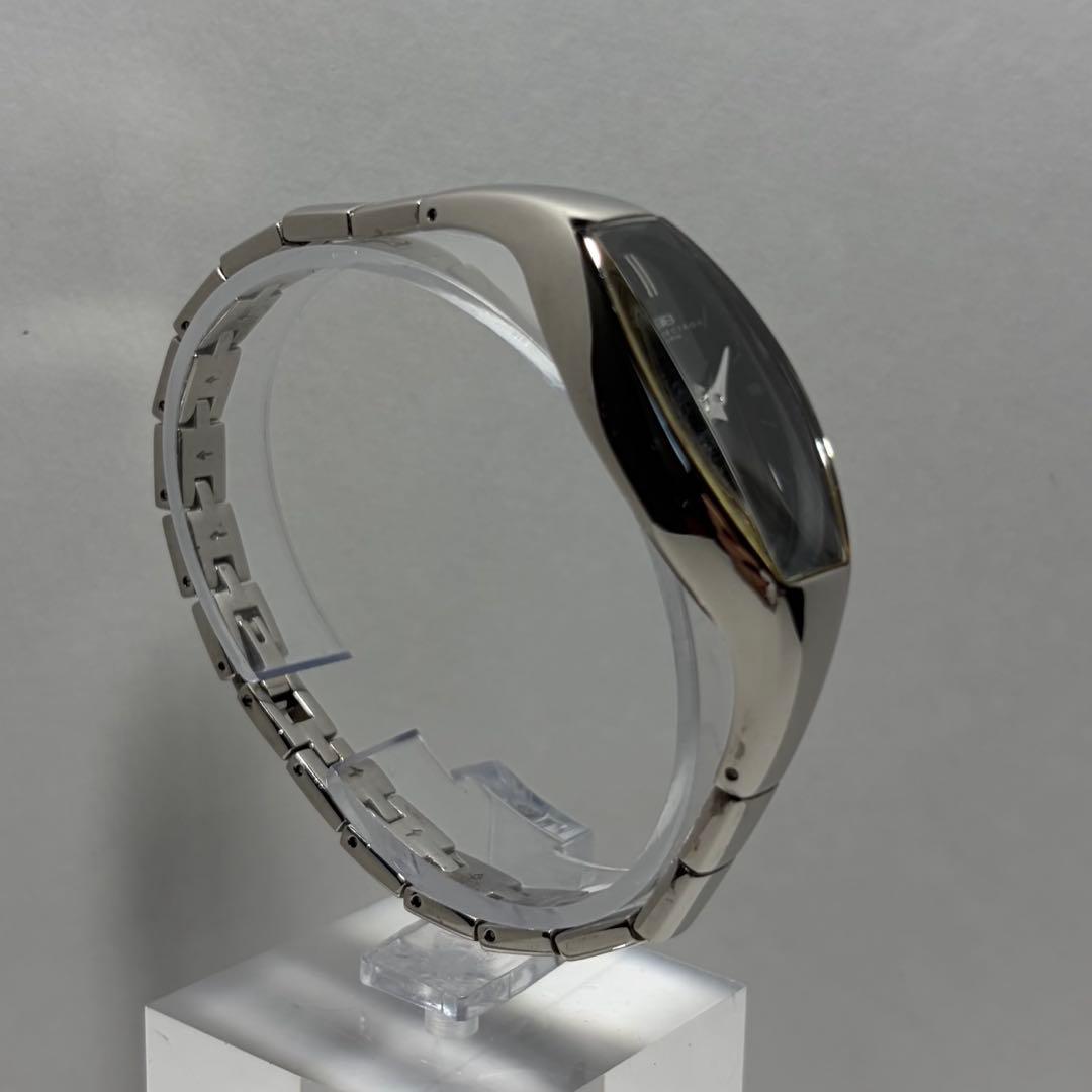 【稼働/新品電池/希少】バレンシアガ 腕時計 G0V スリム エレガント QZ