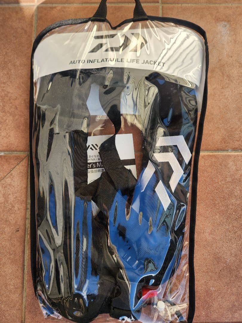 自動膨張式ライフジャケット