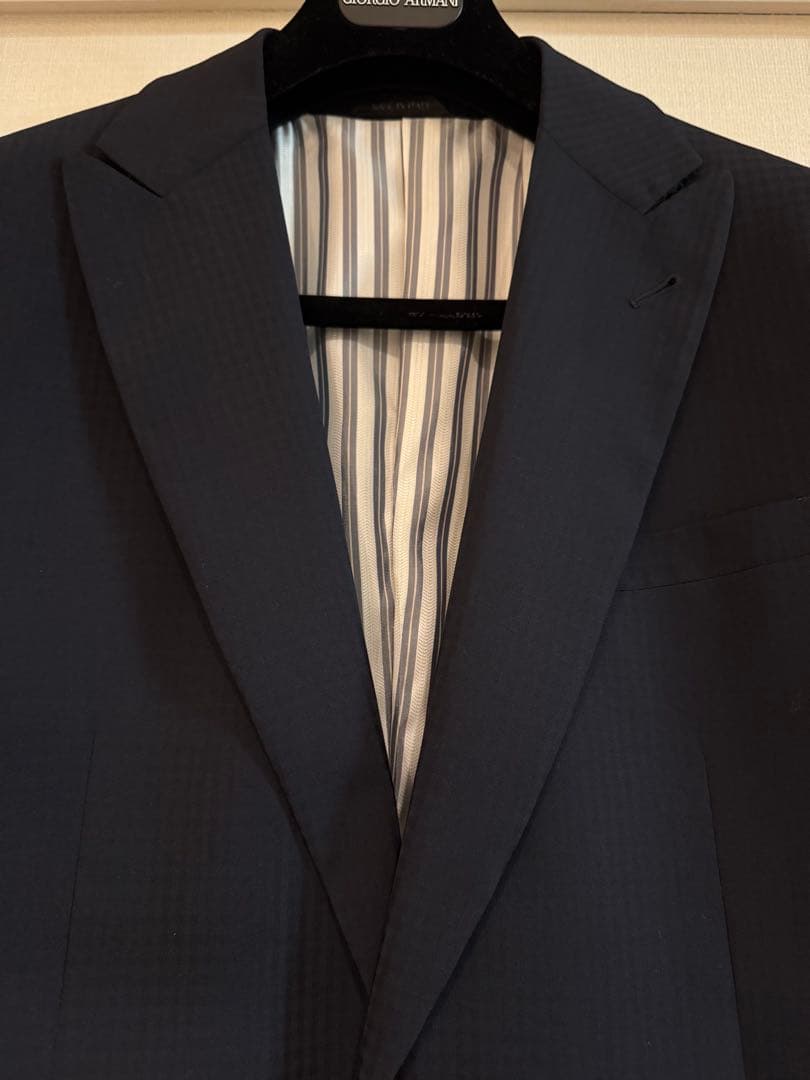 未使用！ジョルジオアルマーニ 48 SOHOライン ピークドラペル濃紺柄