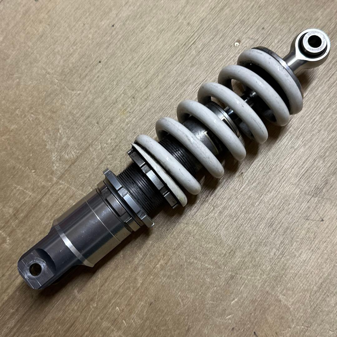 し*ん様 絶版 KITACO リアサス リアショック ホワイト エイプ100 A