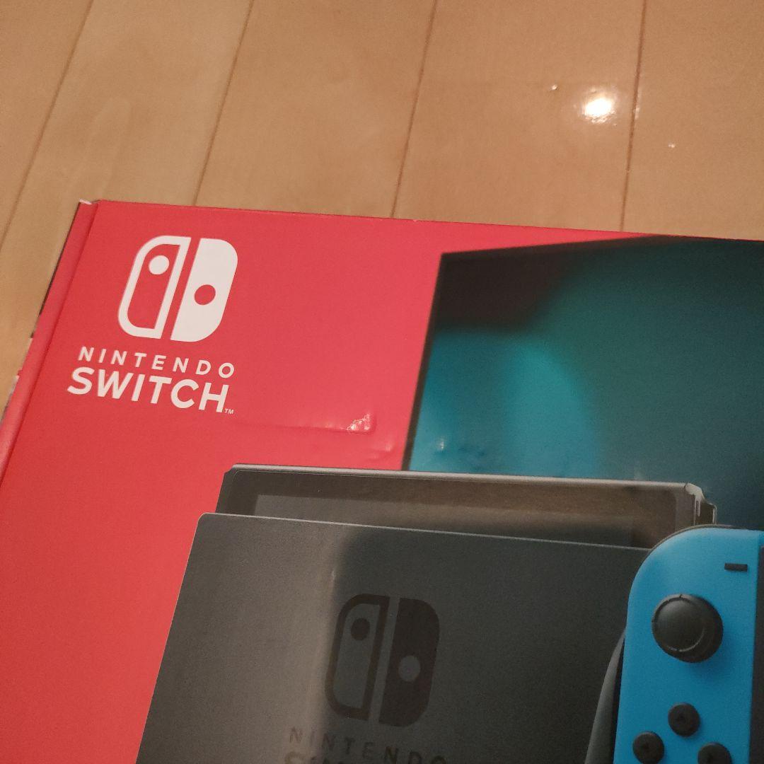 [新品外箱キズ有り]Nintendo Switchネオンブルー