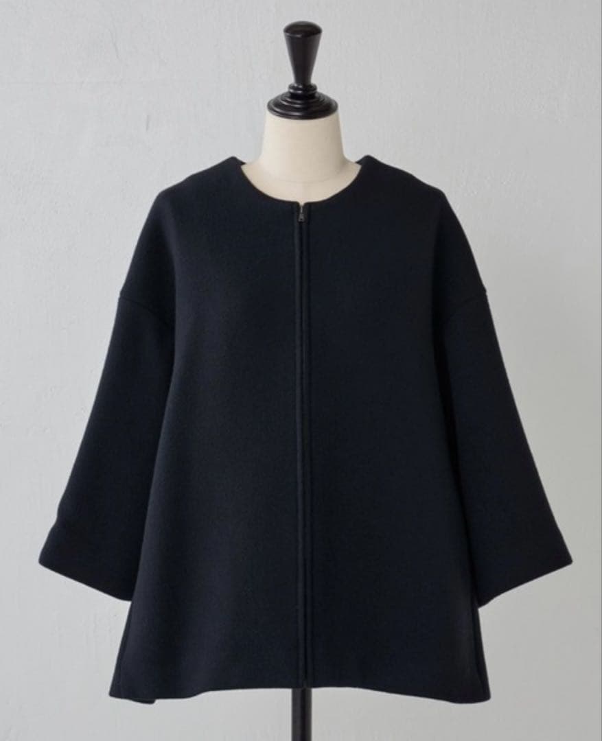 BEARDSLEYウールコート　ブラック