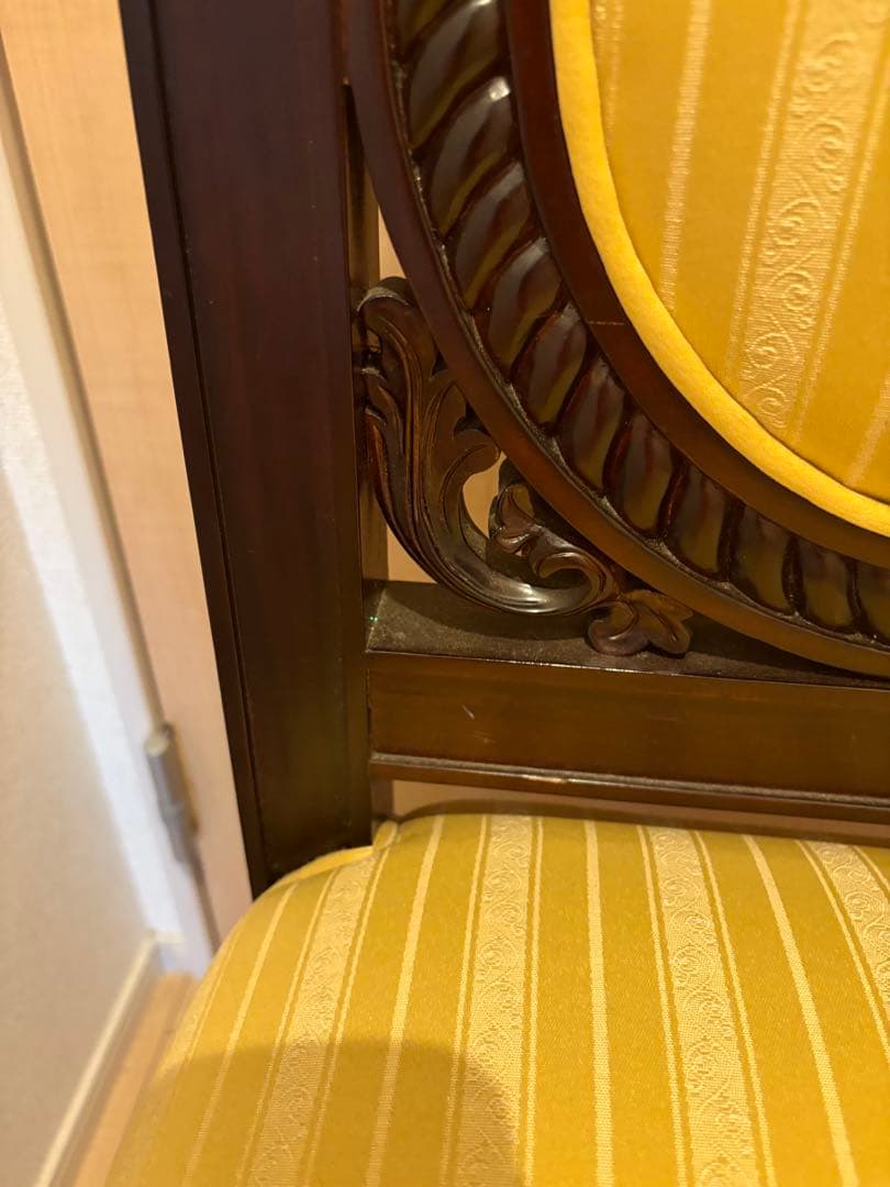 ダイニングチェア アンティーク調　ロココ　ドレッサー