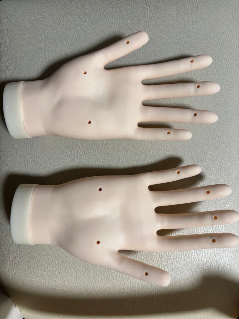 認定モデルハンド　ネイル練習用手 肌色 2個セット