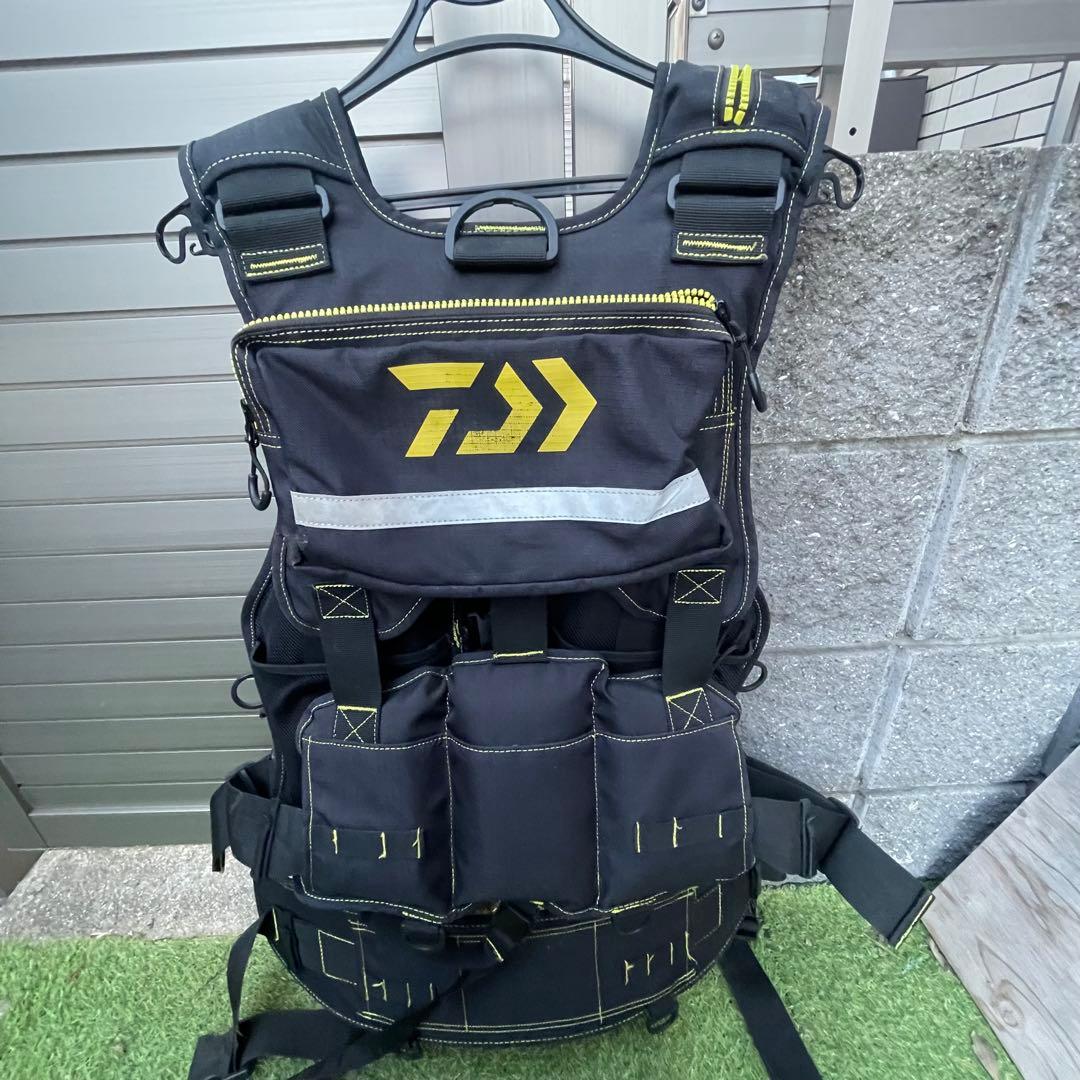 ダイワ フローティングベスト イエロー