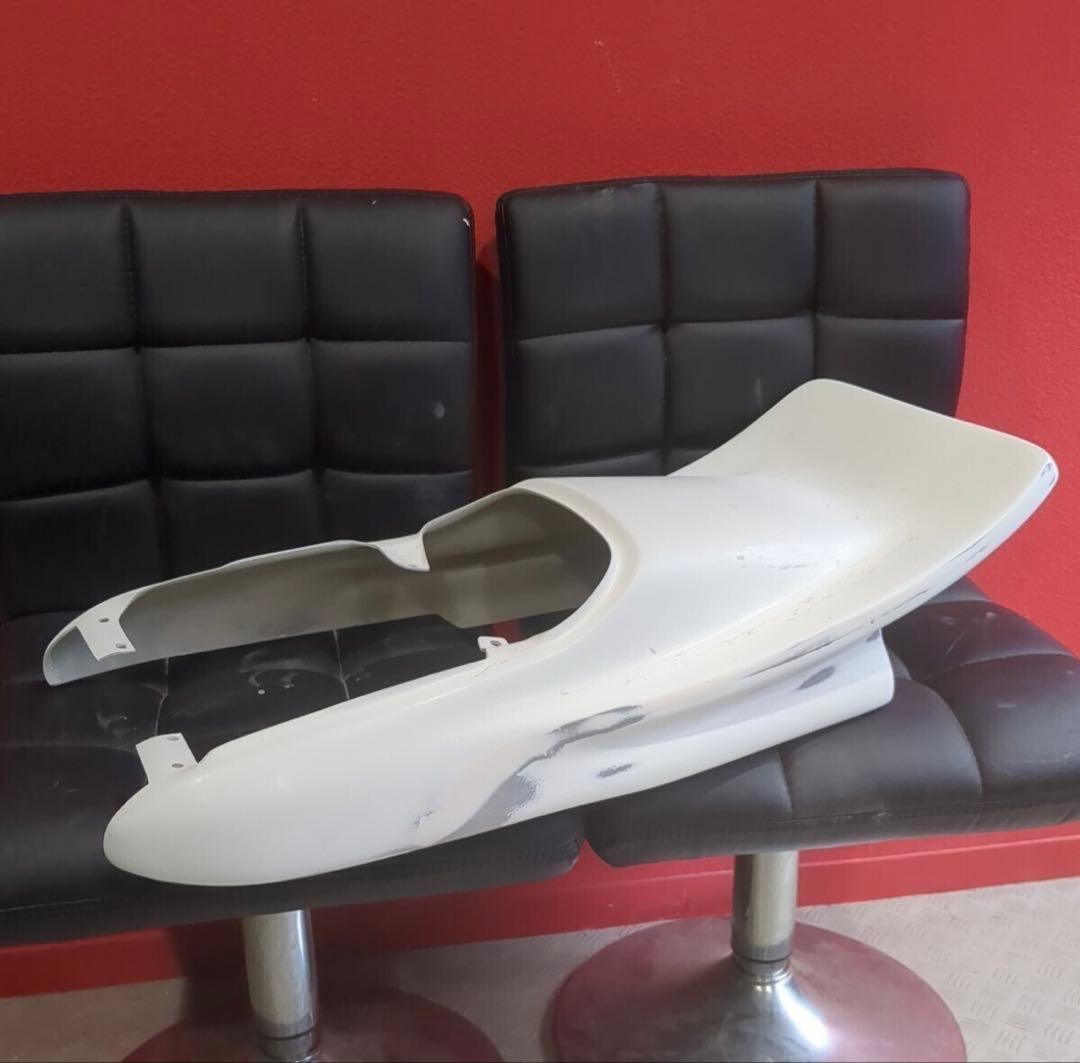 CB400SF CBX変換テールカウル　NC31 テールカウル ハネ 羽