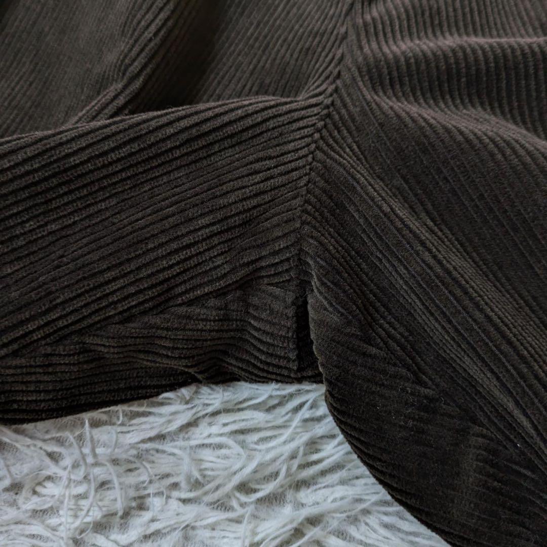 HUIS./遠州織物　シャトルコーデュロイバルーンパンツ（太畝　カーキブラウン）