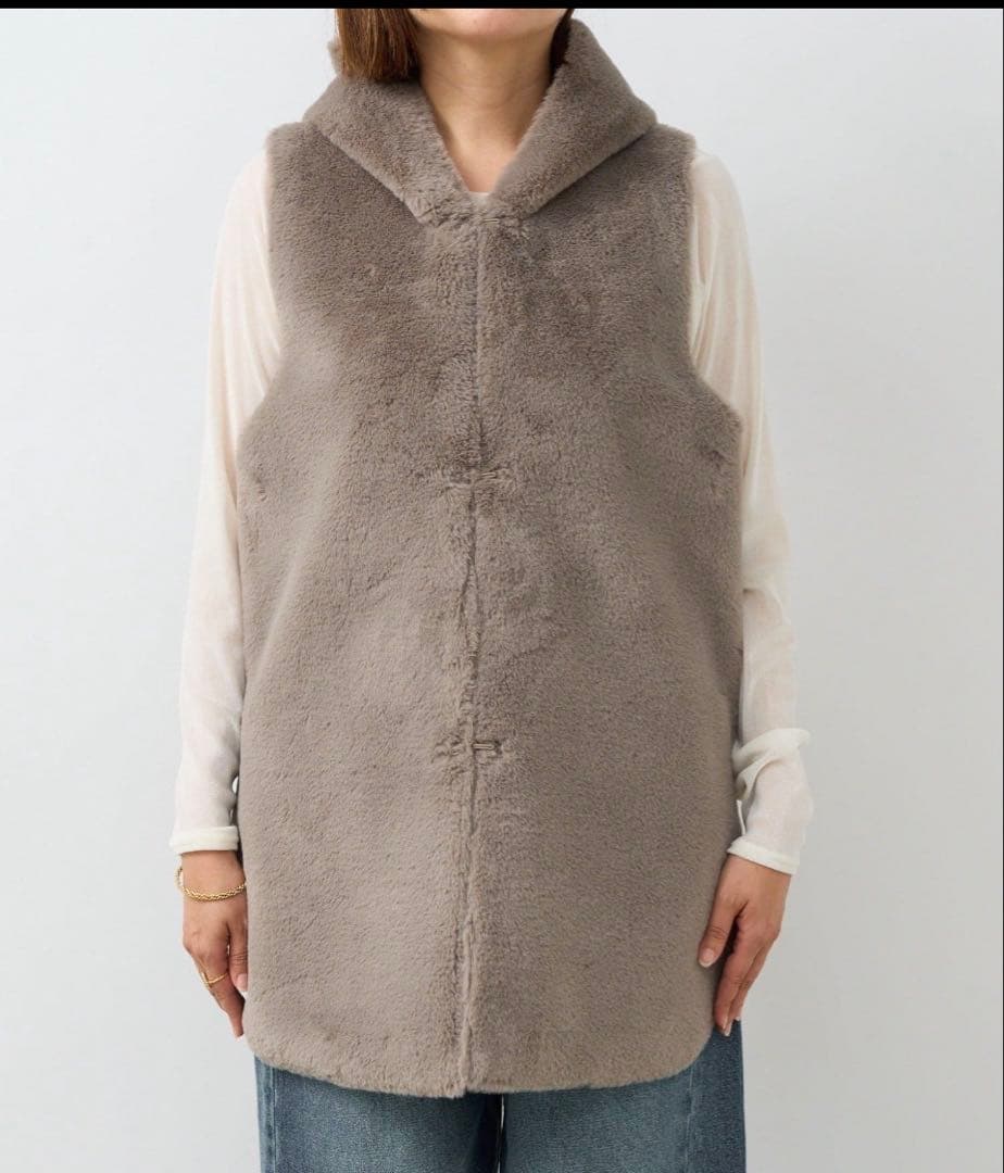 RIVE DROITE(リヴドロワ) エコファーフードジレ