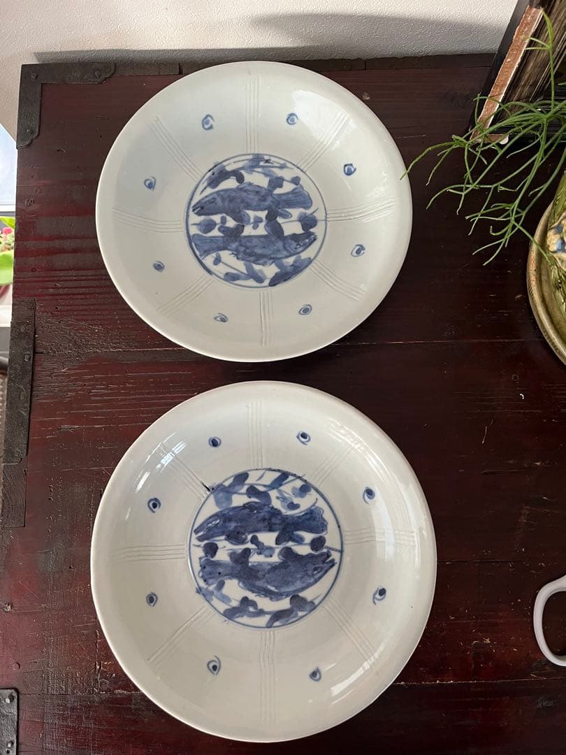 中尾万作　双魚　鎬　白地　染付　八寸皿　大皿　2枚　作家物