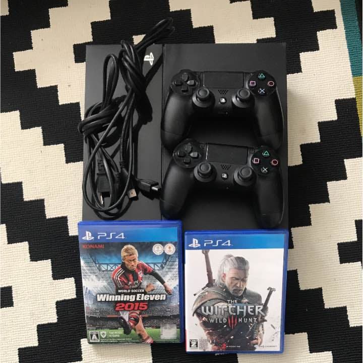ps4 +カセット２つ