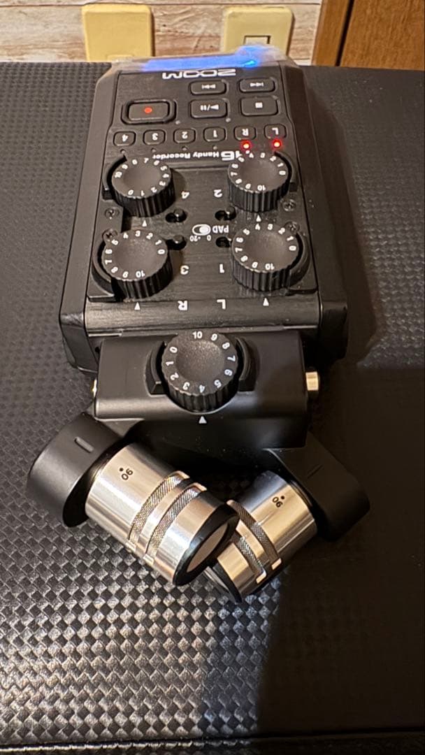 Zoom H6 Handy Recorder 本体と付属品