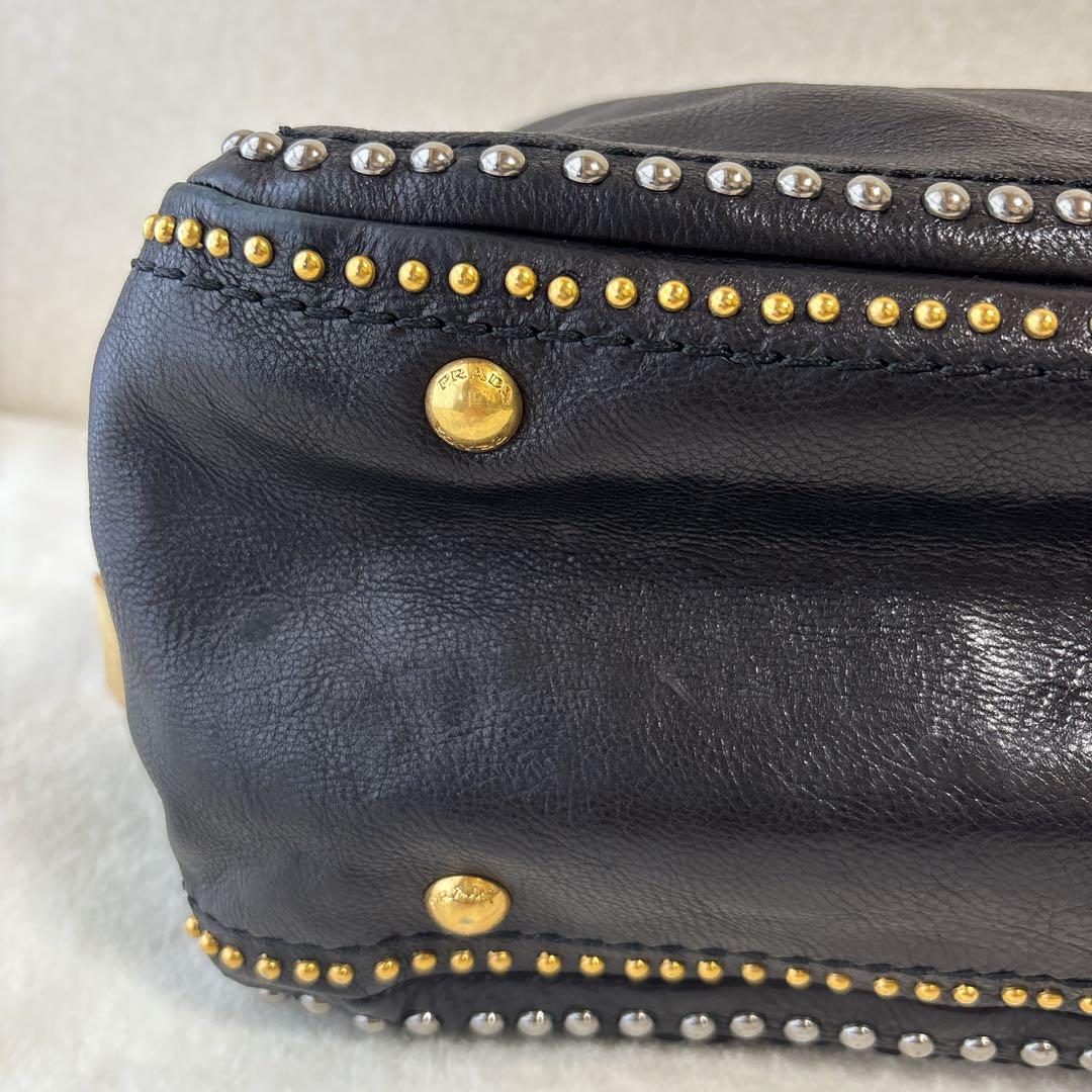 【希少・極美品】プラダ スタッズ 2way ショルダーバッグ ハンドバッグ 黒