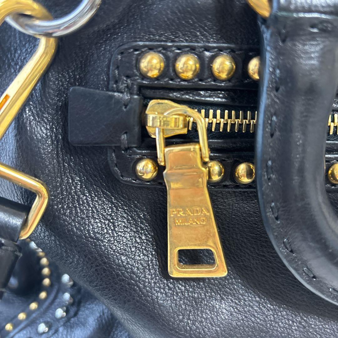 【希少・極美品】プラダ スタッズ 2way ショルダーバッグ ハンドバッグ 黒