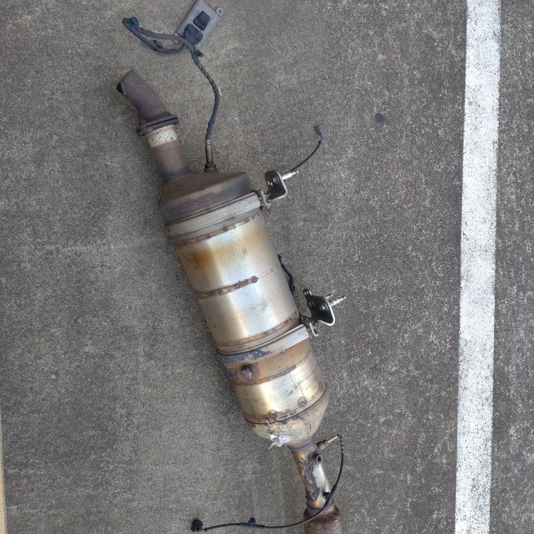 デュトロ　XZU605 触媒　コンバータ