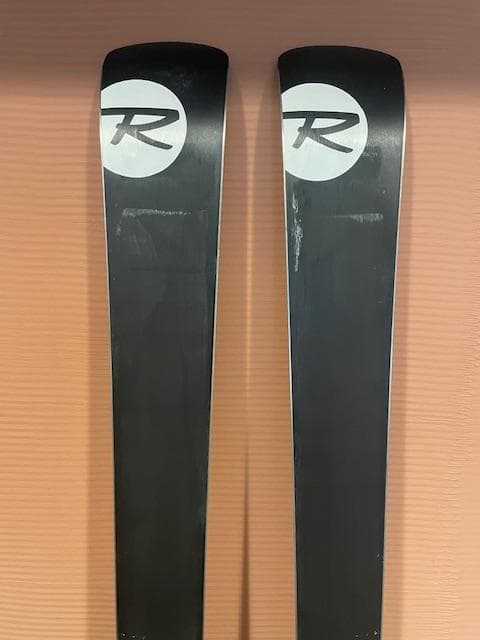 ロシニョール HERO MASTER 175cm R=18m ROSSIGNOL