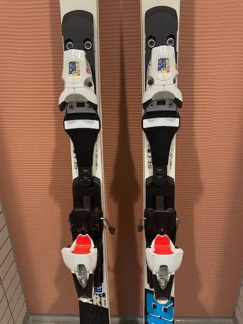 ロシニョール HERO MASTER 175cm R=18m ROSSIGNOL