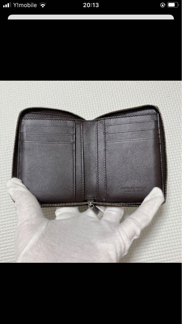 未使用BOTTEGA VENETA カセット　レザーラウンドジップ　二つ折り財布