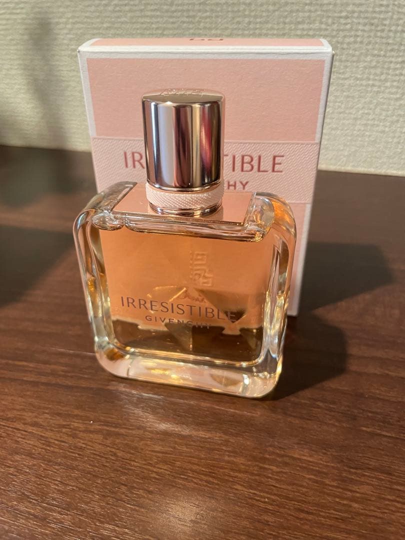 【YKTC』GIVENCHY香水のみ／イレジスティブルオーデパルファム／
