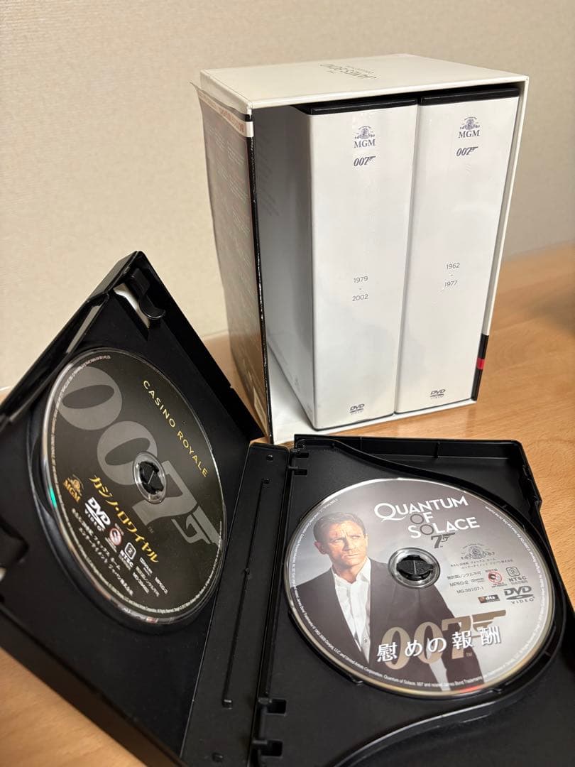 007 コレクターズDVD-BOX