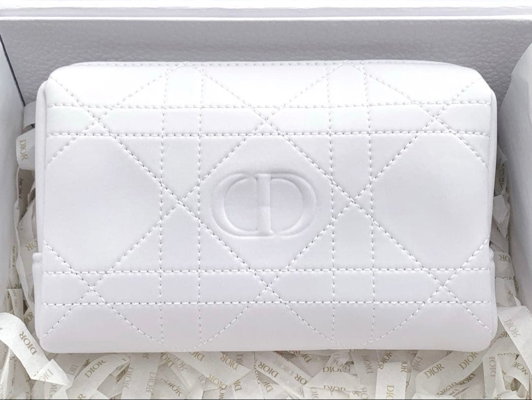 ディオール カプチュール エッセンシャルコフレ展開店舗限定3回使用☆ポーチ新品