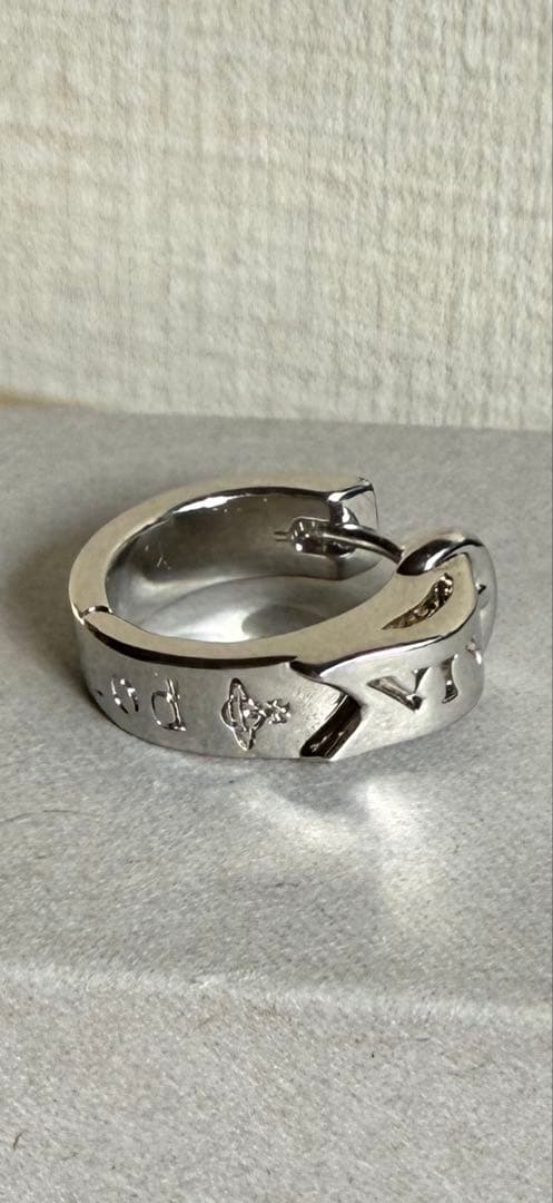 Vivienne Westwood ピアス