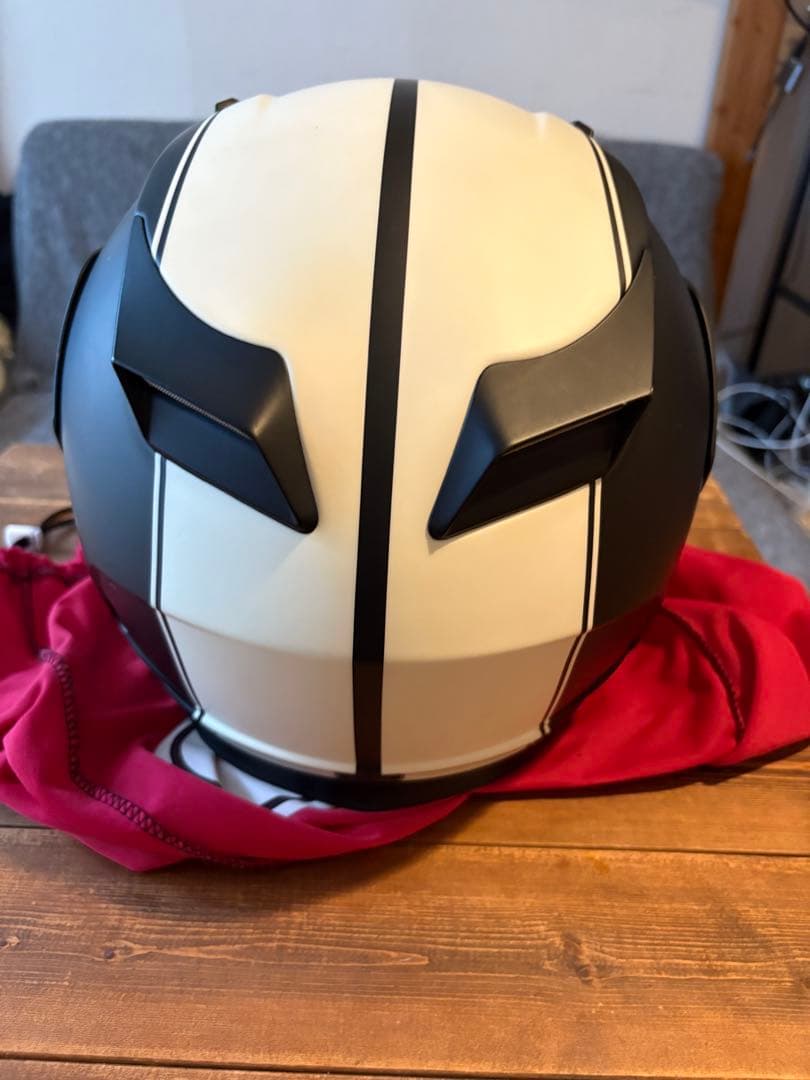 bell リボルバーエボ　ホワイト/ブラック