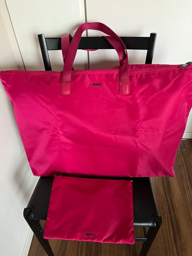 ⭐︎TUMI￼￼ ジャストインケーストートピンク　ピンク 収納ポーチ付き