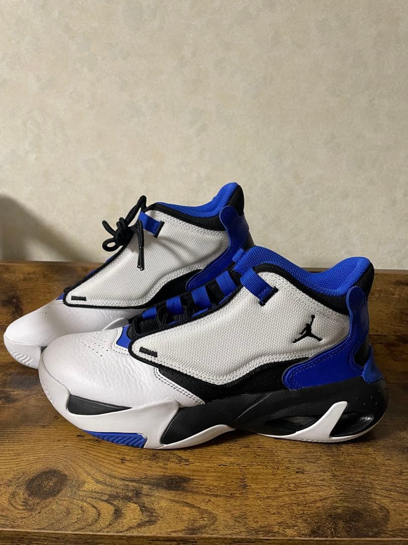 【新品・未使用】NIKE JORDAN MAX AURA 4 バッシュ　青　黒