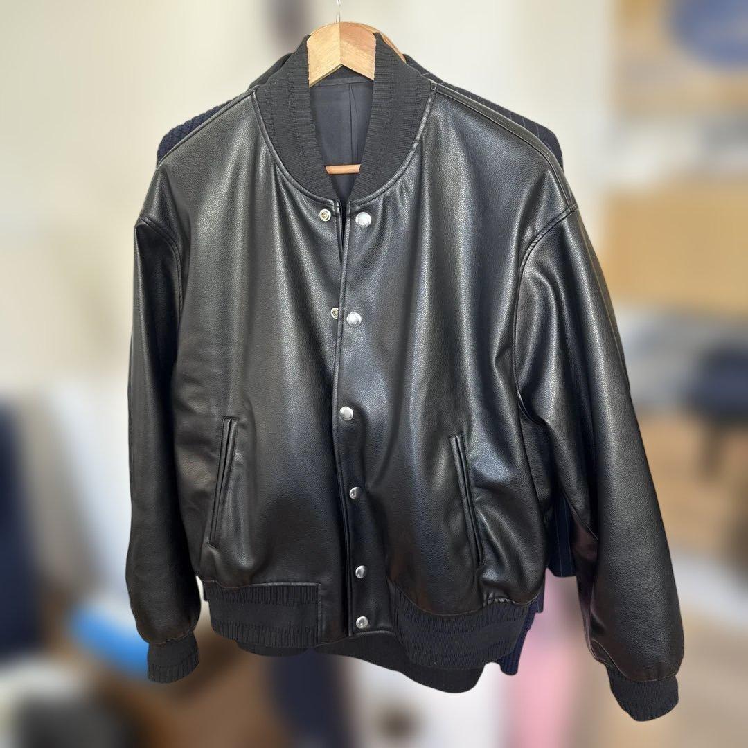 正規品GIVENCHY スタジャン ブラック希少品、美品