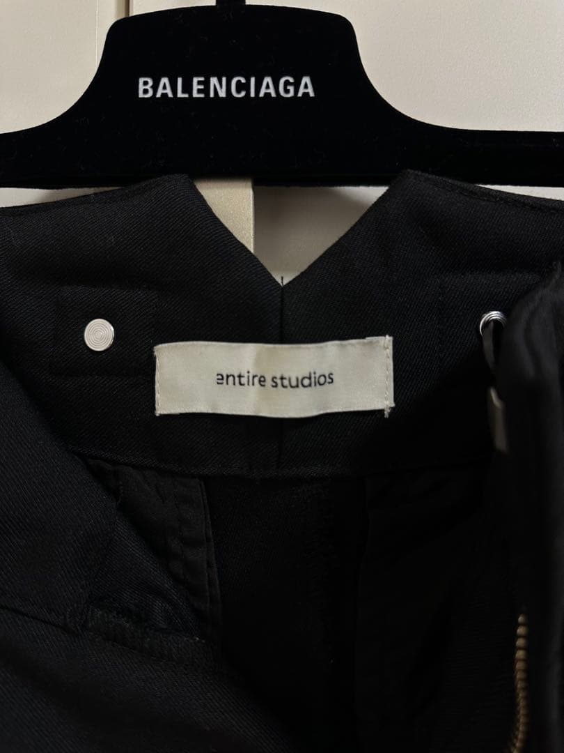 Entire Studios スーツスラックス