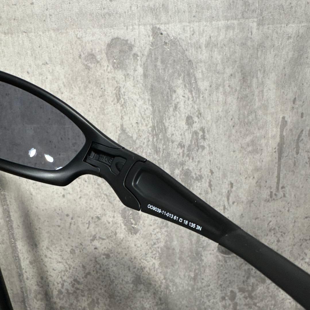 e*8様 オークリー OO9039-11-013 ストレートジャケット サングラ