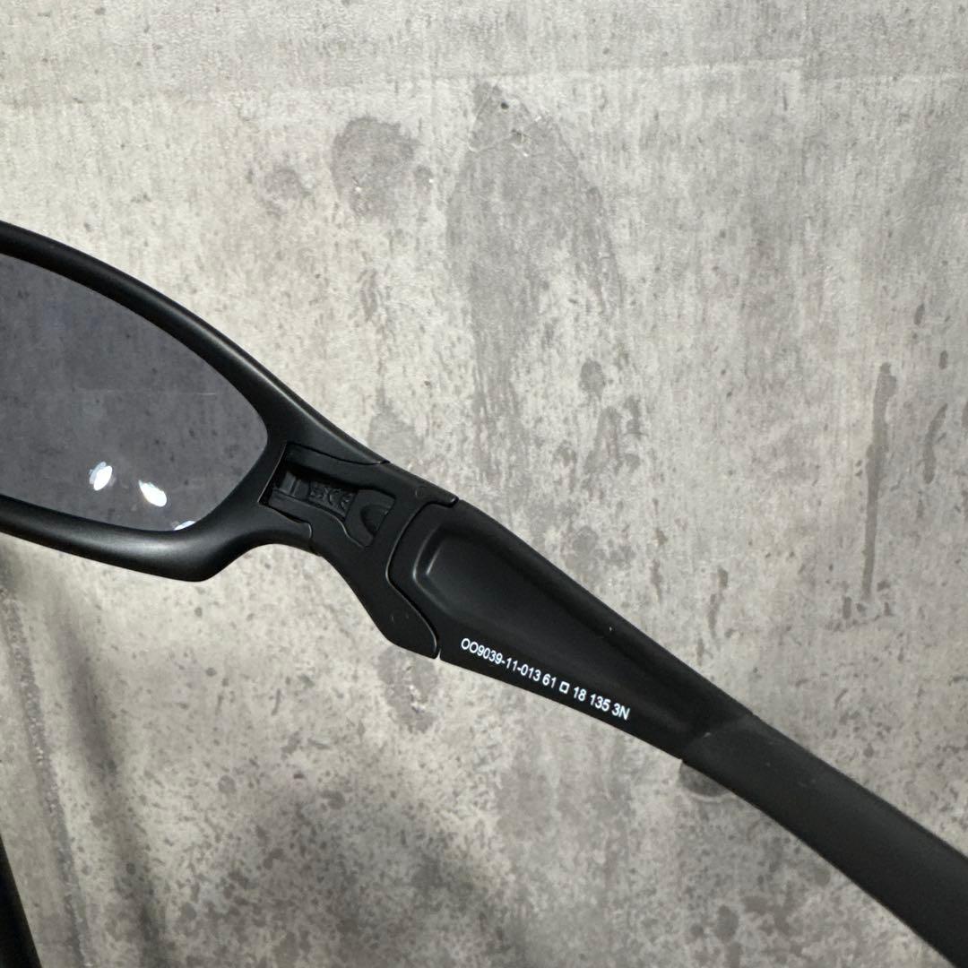 e*8様 オークリー OO9039-11-013 ストレートジャケット サングラ