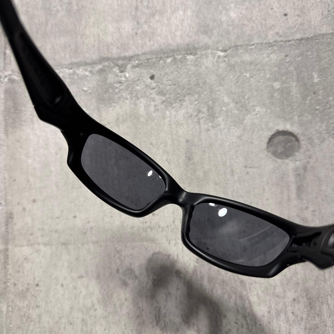 e*8様 オークリー OO9039-11-013 ストレートジャケット サングラ