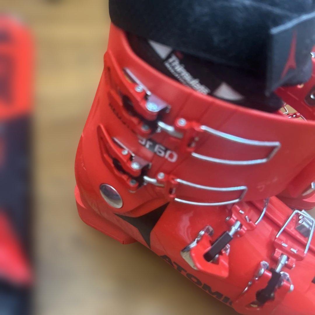 子供用　ATOMIC アトミック　スキーセット 140㎝