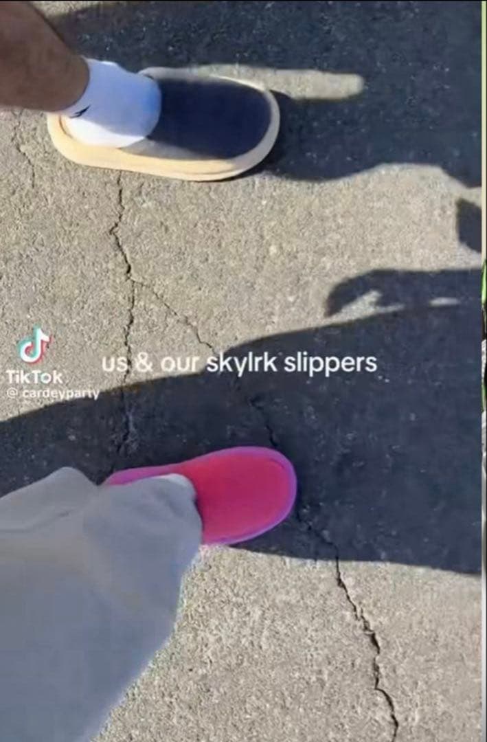 SKYLRK REST SLIPPER 完売品　即日発送します