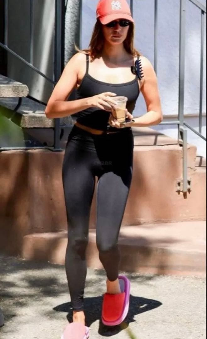 SKYLRK REST SLIPPER 完売品　即日発送します