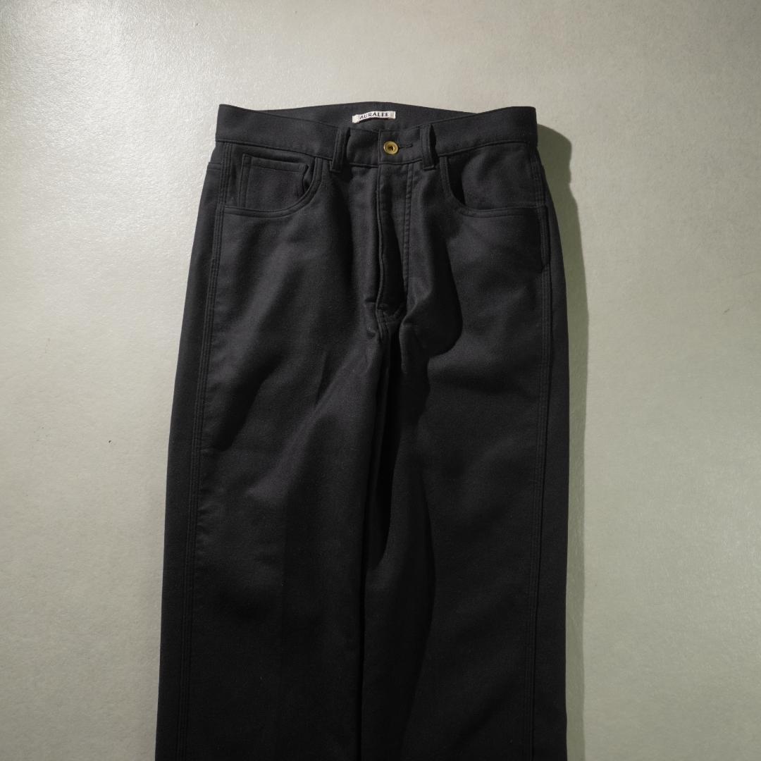 AURALEE シングルノータックスラックスパンツ 黒/AZ89