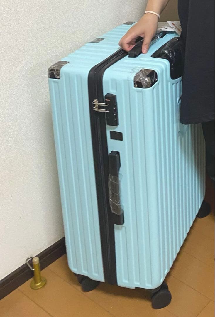 新品 水色 Lサイズ キャリーケース USBポート ドリンクフォルダー 大容量